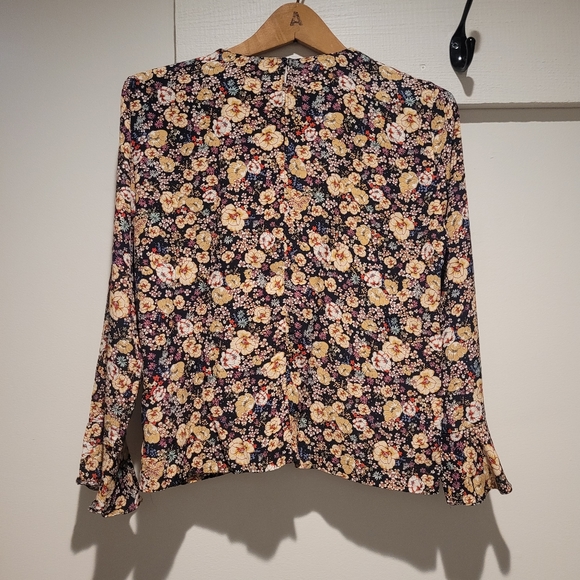 Zara Floral Long Sleve Blouse - Picture 2 of 6